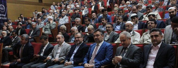 "Ailede merhamet ve sevgiyi tatmayanlar hayatta başarılı olamayanlardır"