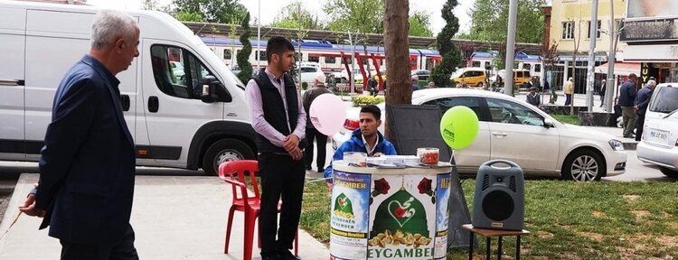Mevlid etkinliğine davet için stantlar kuruldu