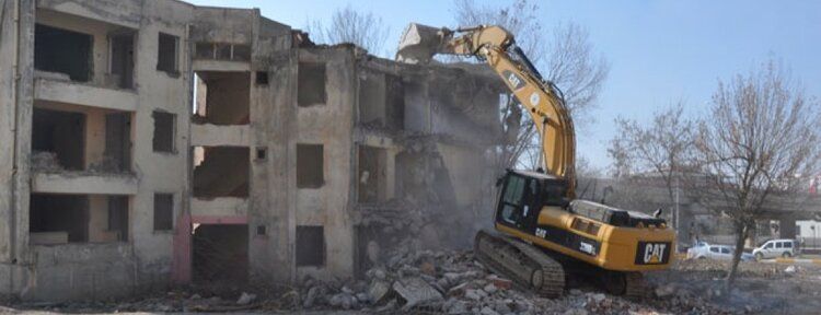 2018 yılı 3 ay içerisinde 22 adet metruk bina yıkıldı