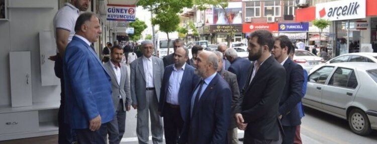 Saadet Partisinden ‘Halkla kucaklaşma programları’
