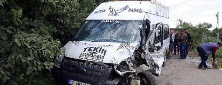 Öğrenci servisi kaza yaptı, yaralılar var