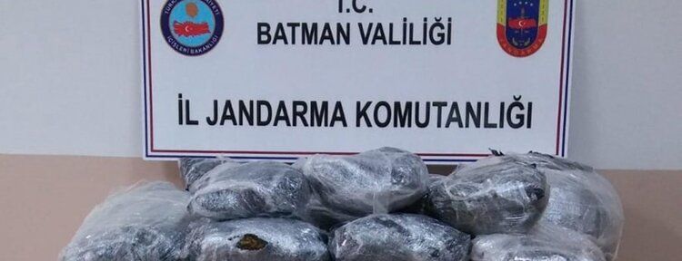 Batman'da esrar ele geçirildi