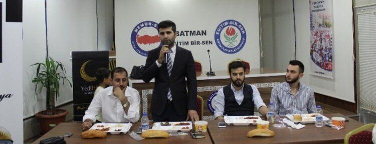 YediHilal Derneği Batman Şubesi İftarda bir araya geldi.