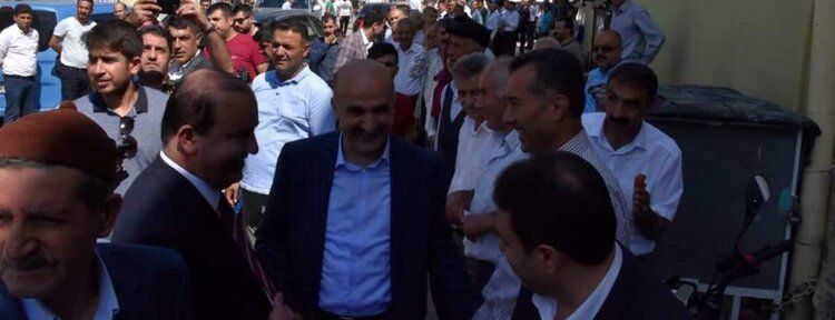 Miting Havasında Bayramlaşma