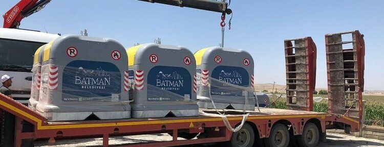 Batman'a modern çöp konteynırları