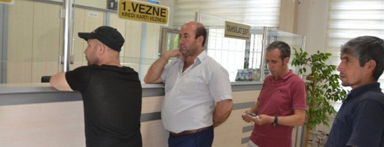 Belediye vezneleri arife günü açık