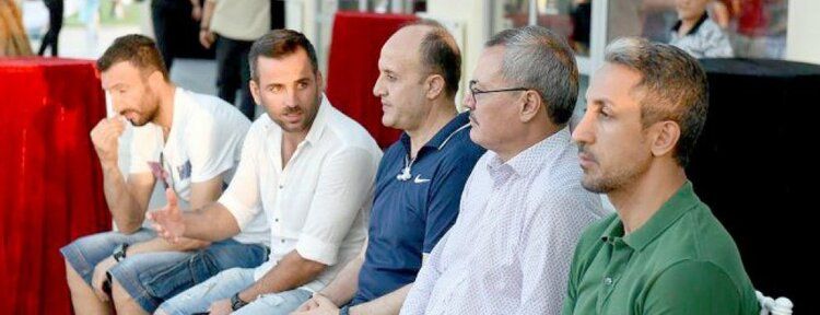 Vali Deniz, Doğu Ligi Tenis Turnuvası maçlarını izledi