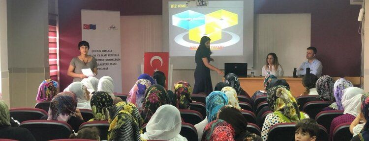 Ailelere çocuk odaklı eğitim semineri