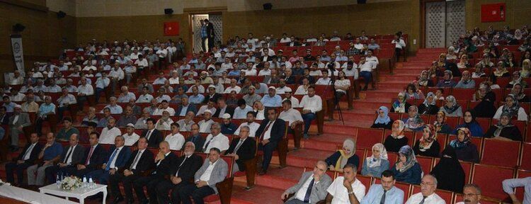 "Camiler Müslümanların buluşma yerleridir"