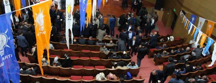 AK Parti'de temayül yoklaması yapıldı