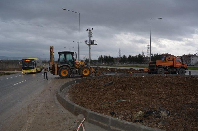 Trafiğe kapatılan kavşak yeniden açıldı