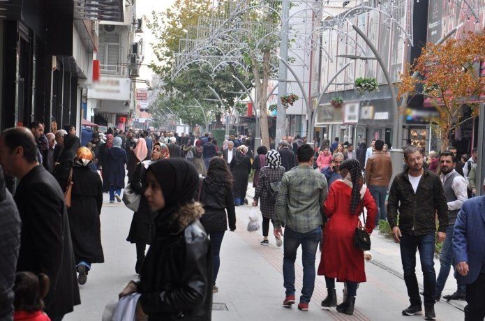 "Elektrik yardımı sosyal yardımdan muaf tutulan vatandaşlara da uygulanmalı"