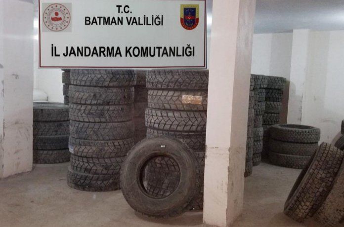 Gümrük kaçağı lastikler ele geçirildi