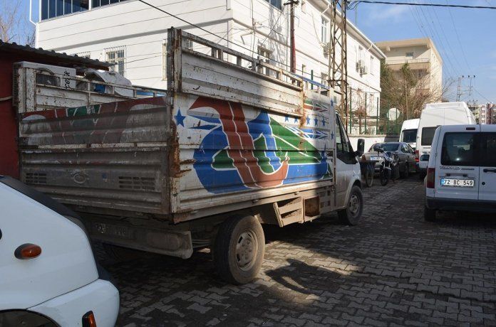 Çalınan kamyonet park edilmiş halde bulundu