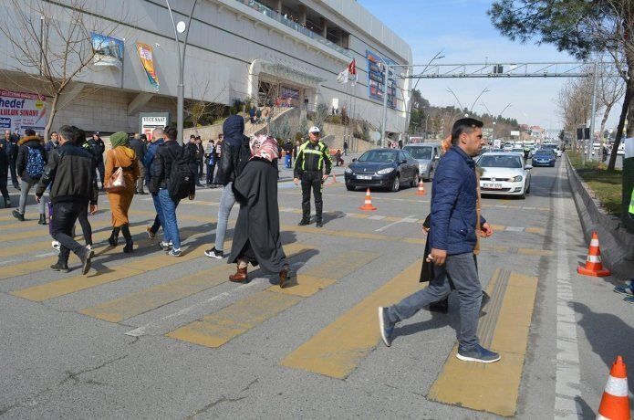 "Artık yaya geçitleri yayaların olacak"