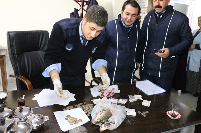 Dilencilerden ilginç zulalama yöntemi