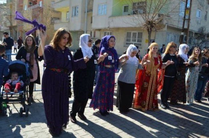 ‘Biz kadınız, biz buradayız’