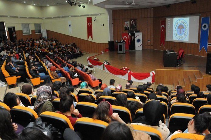 Batman'da "Milletin Sesi Mehmet Akif" paneli düzenlendi