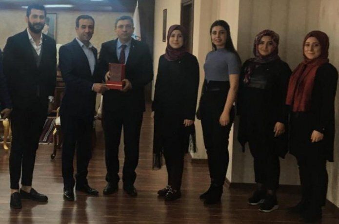 Genç girişimciler Vali Şahin'i ziyaret etti
