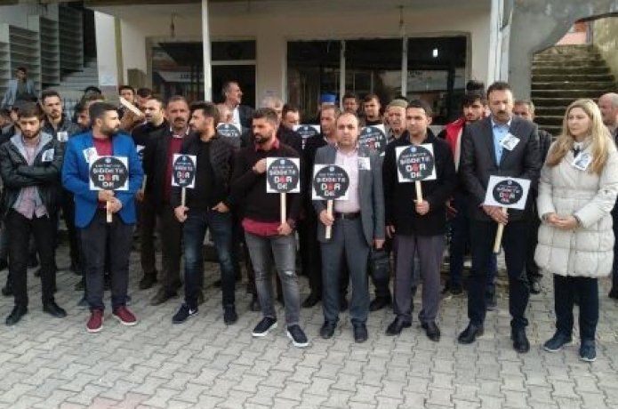Meslektaşlarının öldürülmesine tepki