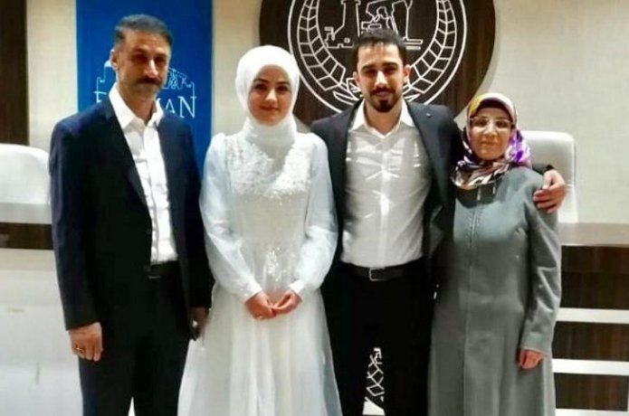 Mutlu Düğün