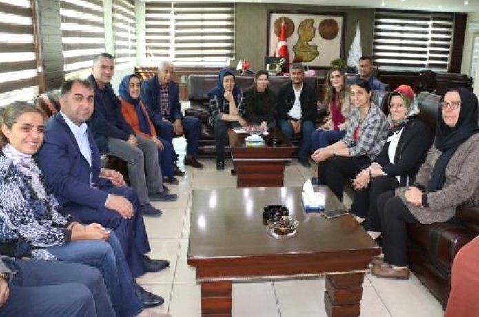 Vekillerden Eşbaşkanlara ziyaret