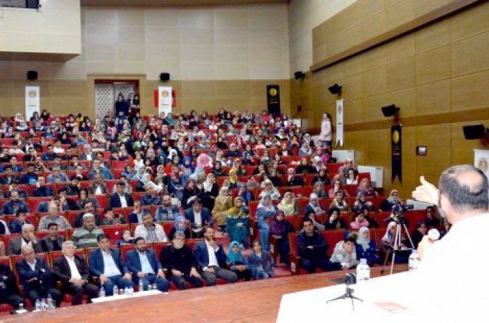 ‘Sürekli namaz kılanların oranı yüzde 30'u geçmiyor’