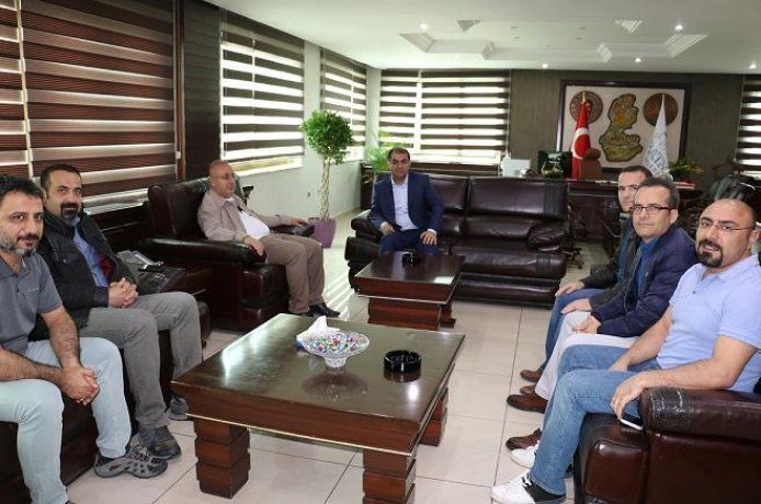 Eş başkanlara doktorlardan ziyaret