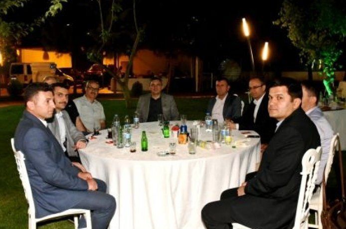 Koruyucu aileler iftarda ağırlandı