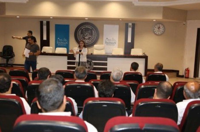 Otobüs şoförlerine öfke kontrolü semineri