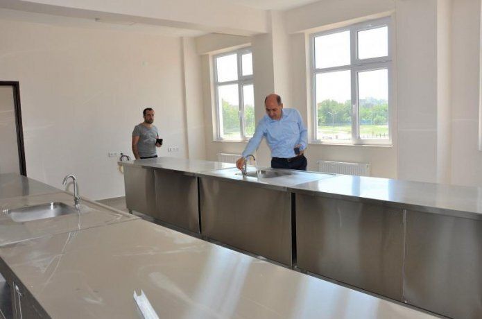 Kurtaran, okulları inceledi