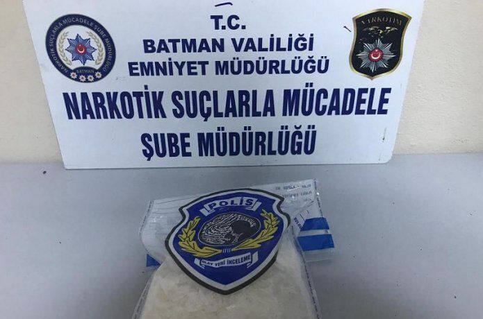 Durdurulan araçta uyuşturucu ele geçirildi