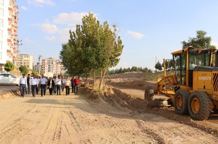 Yaşar Kemal kent ormanını yerinde incelediler