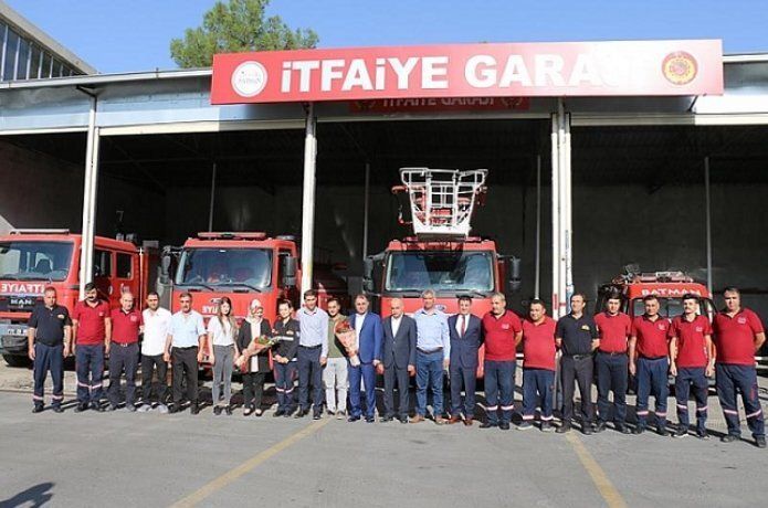 Eş başkanlar personelin itfaiye haftasını kutladı