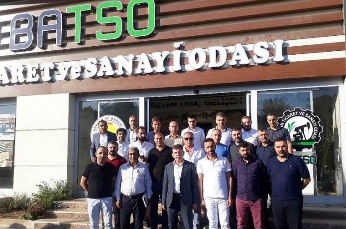 “Zincir marketlerin her yere açılmasını uygun bulmuyoruz”