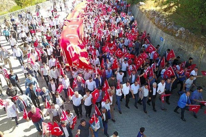 Barış Pınarı Harekatına destek yürüyüşü
