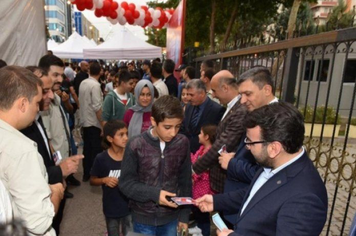 Gür, “Zihinsel işgali ortadan kaldırmanın yolu okumaktan geçer”