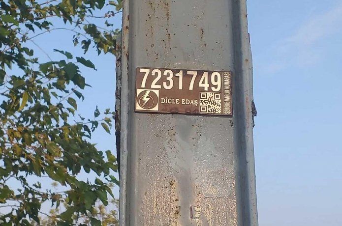 İneği elektrik akımına kapılarak telef olan çiftçi: Zararım karşılansın