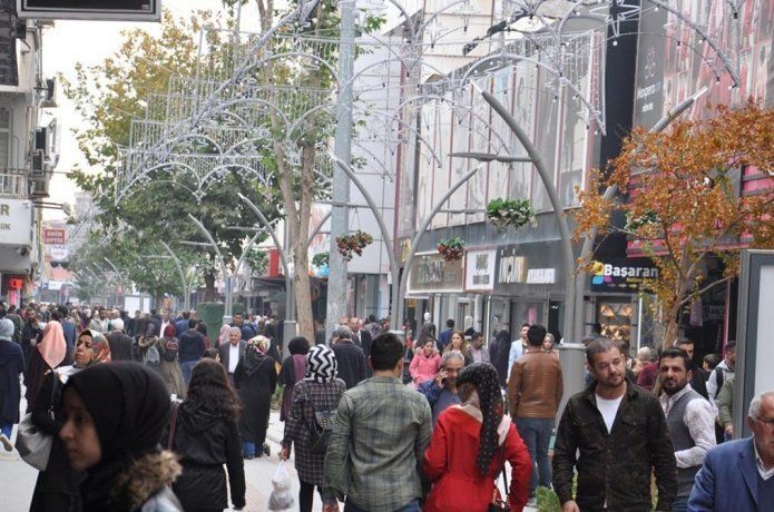 "Önümüzdeki bir yıl içerisinde yüzde 10,4’lük istihdam artışı bekliyoruz"