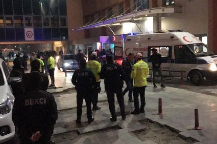 Husumetli aileler çatıştı 17 Yaralı