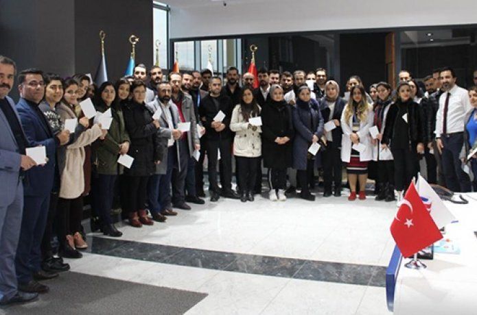 Alkışlar Final ailesine