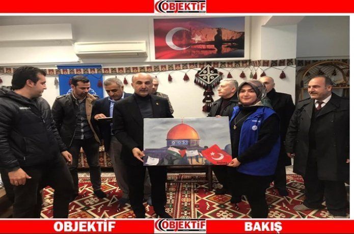 Milletvekili Özdemir, gençlere konuk oldu