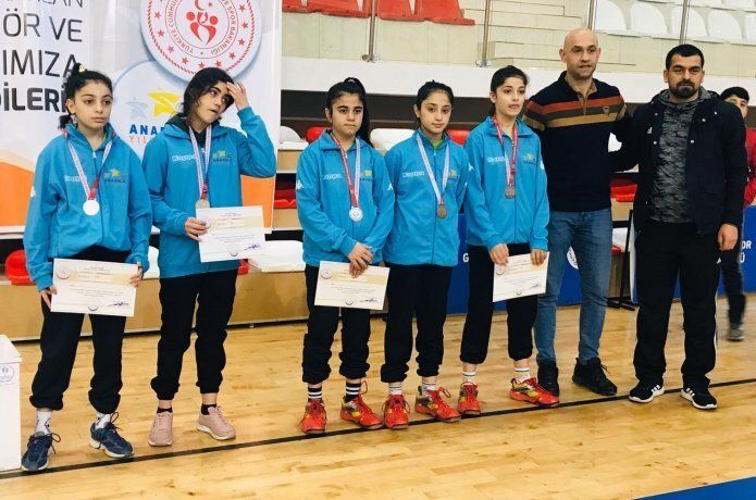 Badminton şampiyonları belirlendi