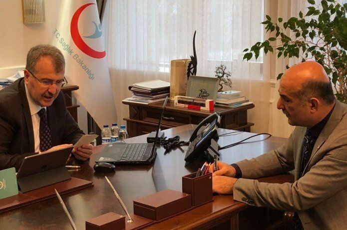Özdemir yeni hastane için bakan yardımcısıyla görüştü