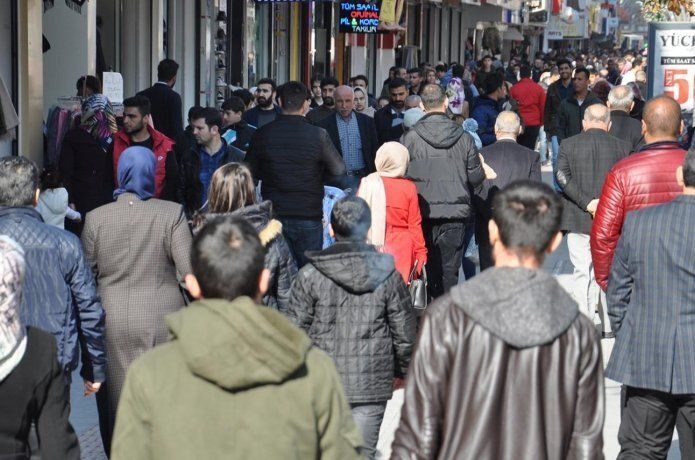 Batmanlı vatandaşlardan Corona virüs tedbirlerine destek geldi