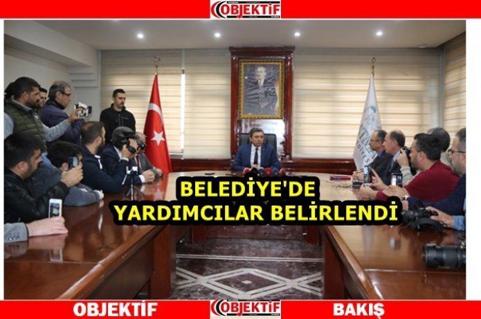 Vali Şahin'in belediyedeki ilk basın toplantısı