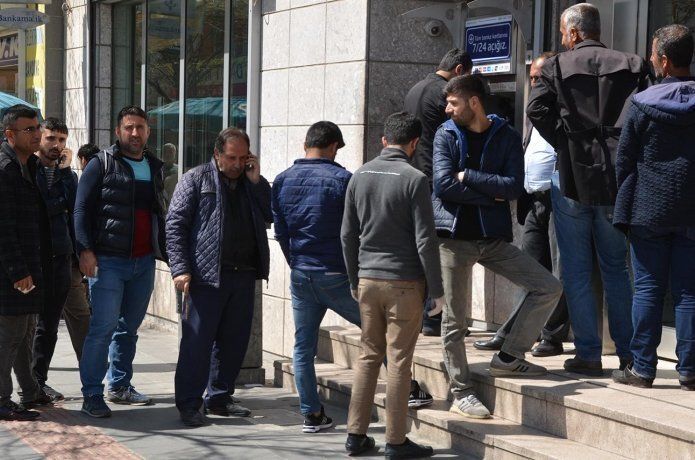 Batman'da ATM'lerde alınan Coronavirus önlemi yok