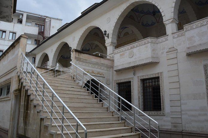 Evlerimiz birer mescid ve okul olmalı