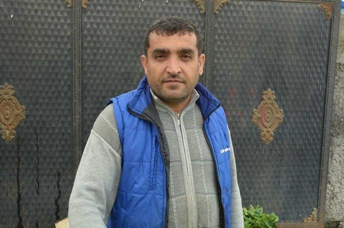 semt pazarı esnafı "Sosyal mesafe" kuralına uygun davranıyor