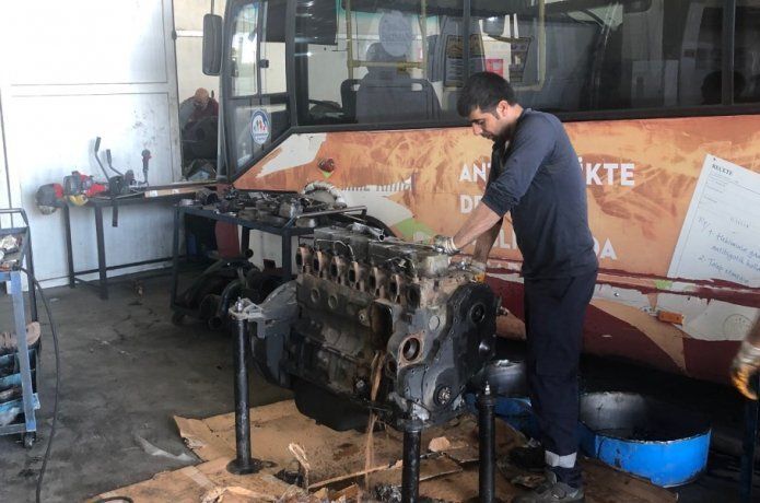 Hizmet araçları bakım ve onarımdan geçiriliyor